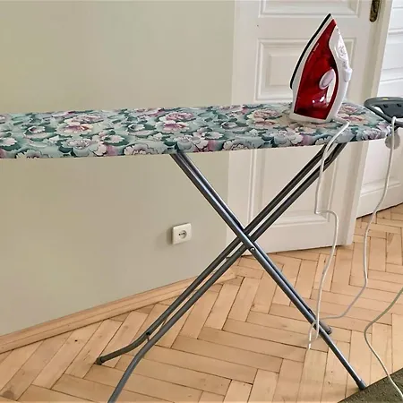 Glorious Near The Old Apartamento Lviv