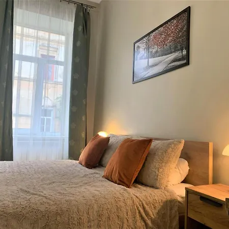 Glorious Near The Old Apartman Lviv