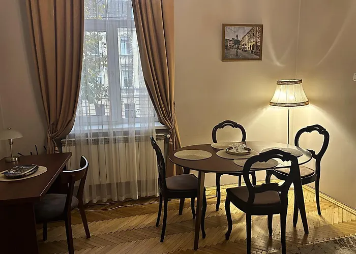 Apartment Glorious Near The Old