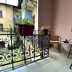 Апартаменты Glorious Near The Old *