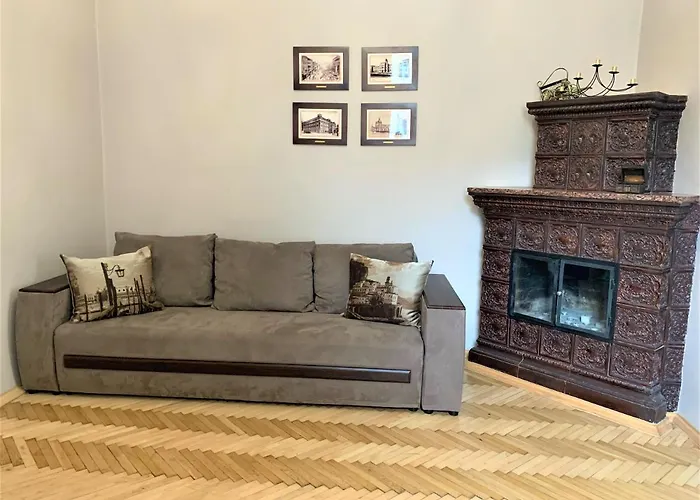 Glorious Near The Old * Λβιβ